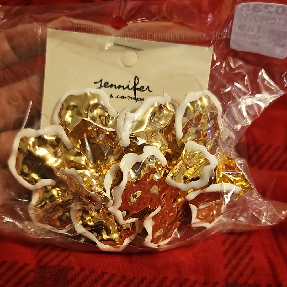 Jennifer & Company Gold Floral Resin Earrings with White Trim